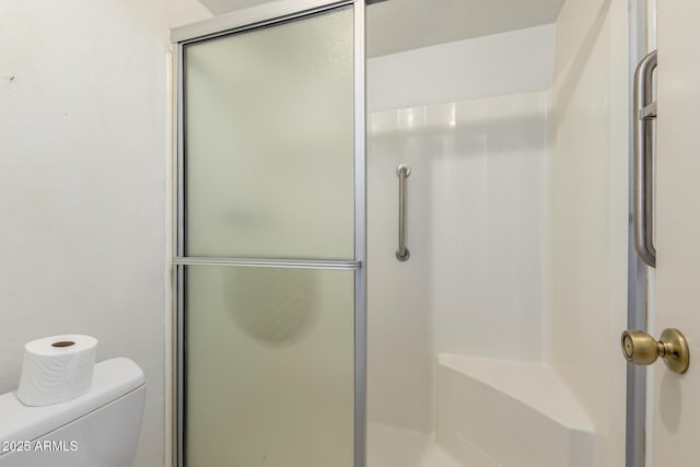 11026 N 28th Dr Unit 81, Phoenix, AZ 85029 - bathroom featuring an enclosed shower and toilet