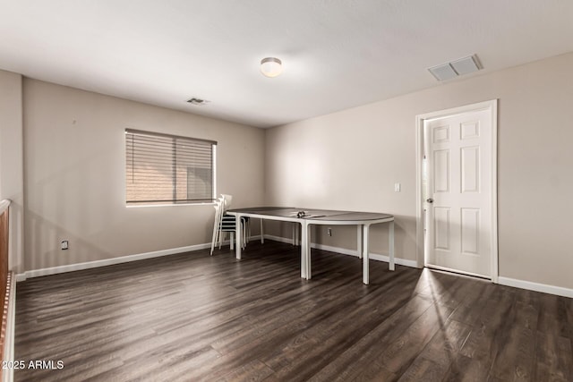 466 N 10th Pl, Coolidge, AZ 85128 - unfurnished room featuring wood finished floors and baseboards