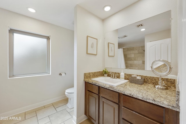 15857 E Ponderosa Dr, Fountain Hills, AZ 85268 - bathroom featuring toilet, vanity, baseboards, and a shower with curtain