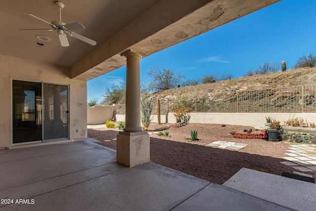 view of patio featuring a ceiling fan and a fenced backyard