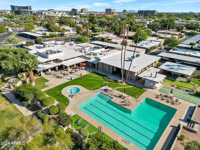 drone / aerial view with a view of city