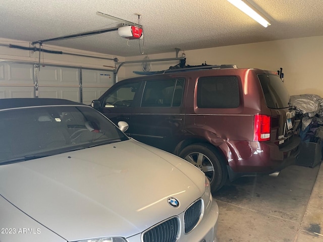 2723 E Rockledge Rd, Phoenix, AZ 85048 - garage with a garage door opener