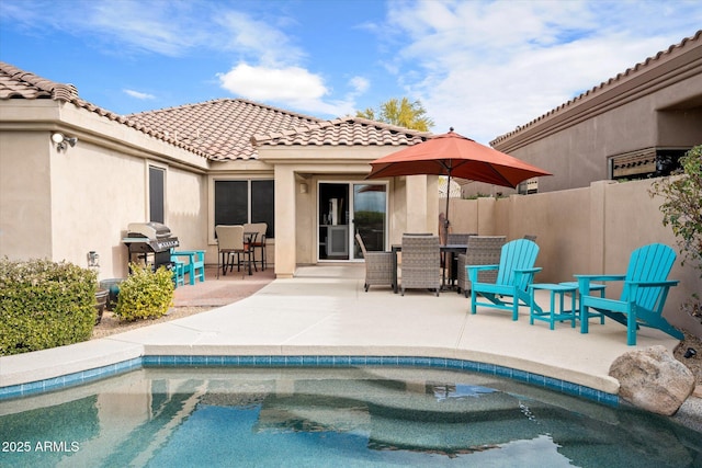 35360 N 93rd Way, Scottsdale, AZ 85262 - view of swimming pool featuring a patio, area for grilling, and outdoor dining space