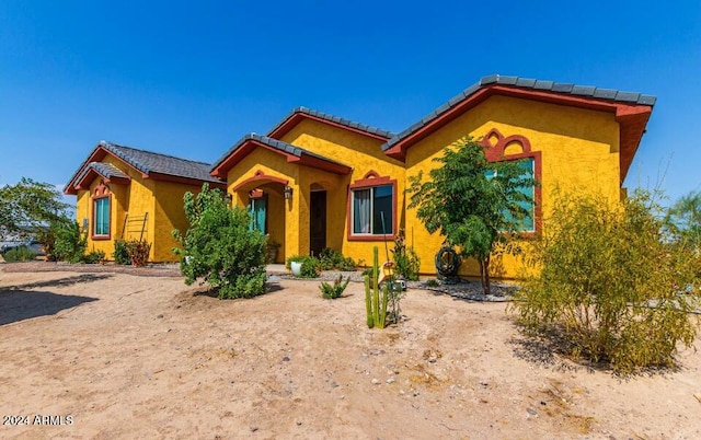 view of mediterranean / spanish-style home