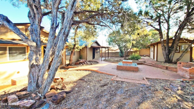 view of yard featuring a patio area