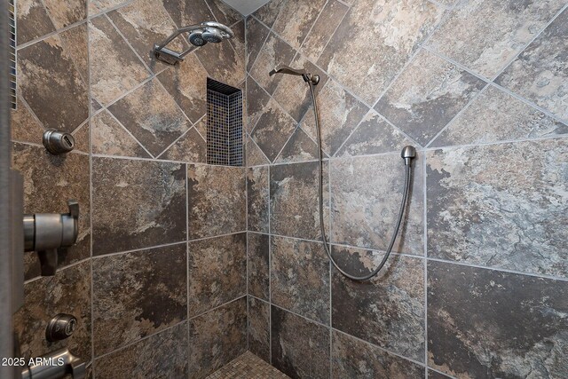 6216 W Poinsettia Dr, Glendale, AZ 85304 - bathroom view of tiled shower