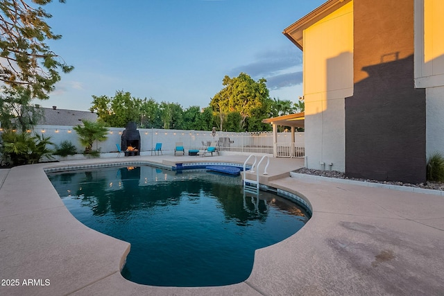 6216 W Poinsettia Dr, Glendale, AZ 85304 - view of swimming pool with a fenced backyard and a patio area