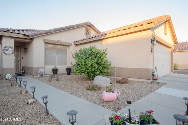 view of front of house featuring a garage