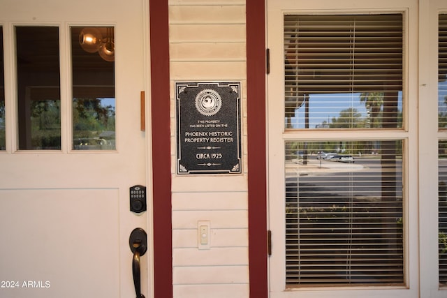 view of exterior entry