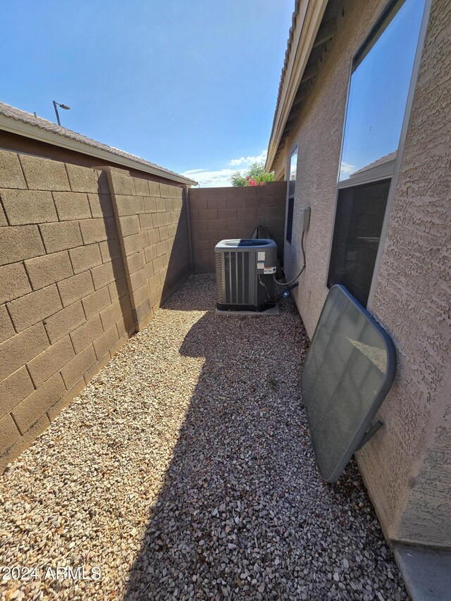 view of yard with cooling unit