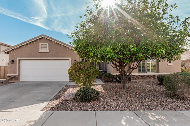 view of front of property featuring a garage