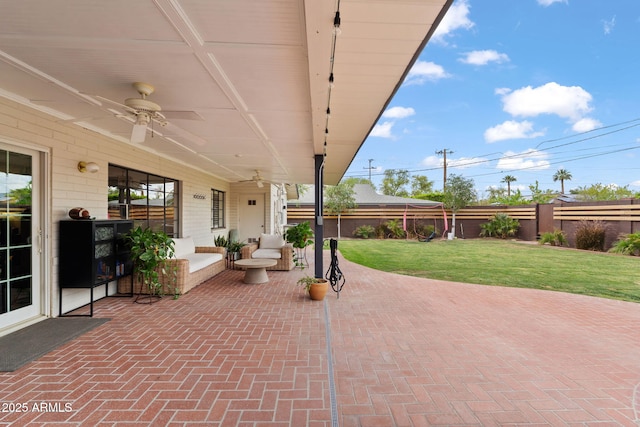 710 E Hayward Ave, Phoenix, AZ 85020 - view of patio / terrace with a ceiling fan