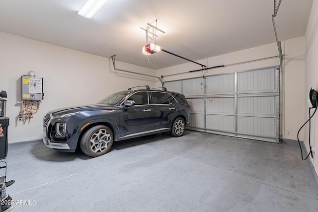 22960 N 94th Ln, Peoria, AZ 85383 - garage with a garage door opener