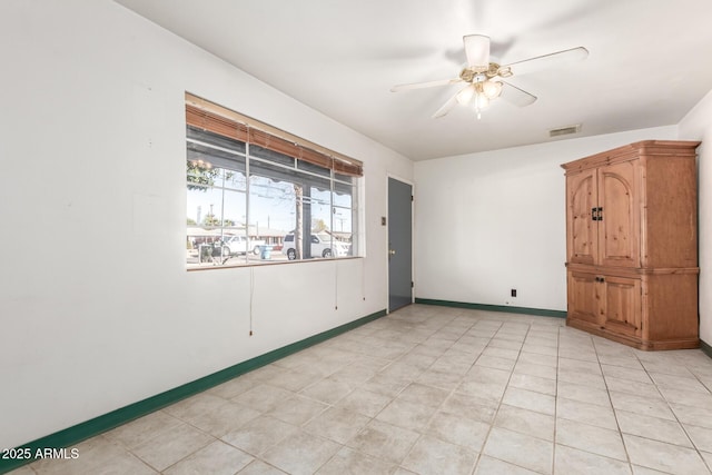 empty room with ceiling fan