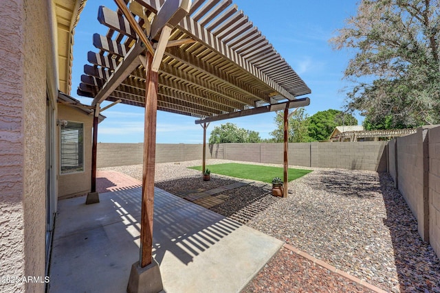 166 W Merrill Ct, Gilbert, AZ 85233 - fenced backyard featuring a pergola and a patio
