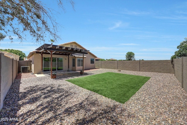 166 W Merrill Ct, Gilbert, AZ 85233 - fenced backyard with a pergola and a patio area