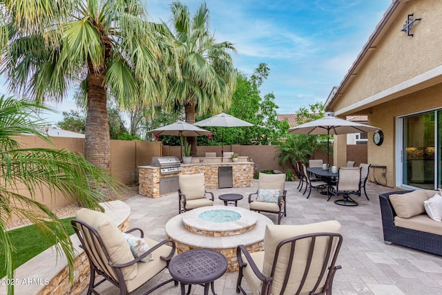 4519 N 29th Way, Phoenix, AZ 85016 - fenced backyard with outdoor dining area, a patio area, and outdoor lounge area