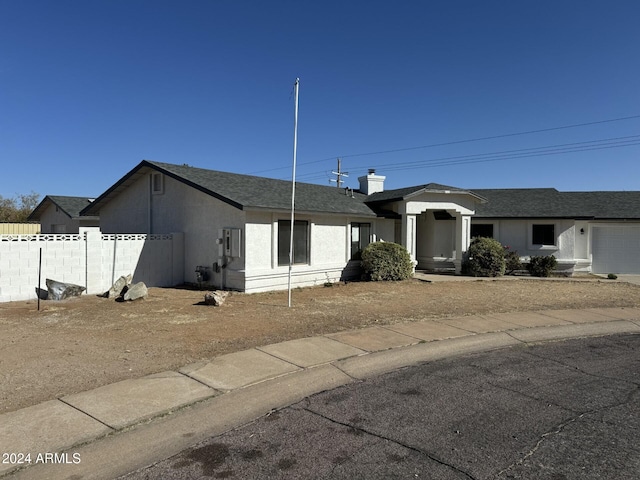 view of front facade with a garage