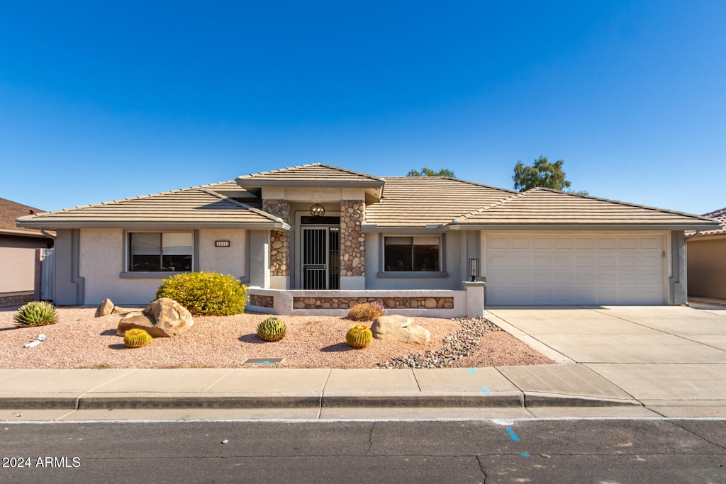 view of front of home featuring a garage