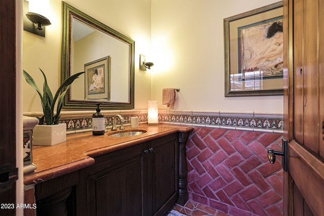 bathroom with vanity