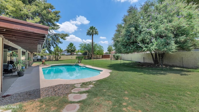 1298 E Buffalo St, Chandler, AZ 85225 - view of pool featuring a patio
