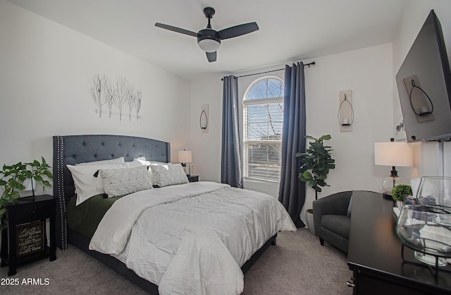 bedroom featuring carpet floors and a ceiling fan