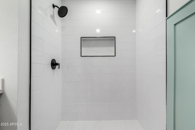 5230 E Brown Rd Unit 114, Mesa, AZ 85205 - full bath with a tile shower