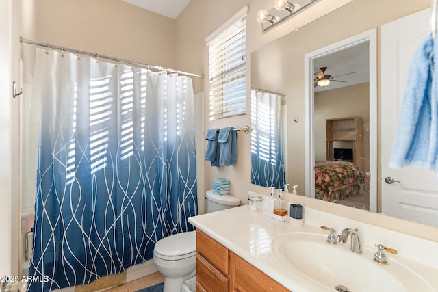 full bathroom featuring a shower with shower curtain, toilet, a ceiling fan, ensuite bathroom, and vanity