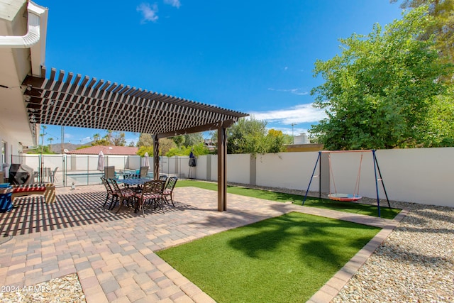 view of patio featuring a pergola