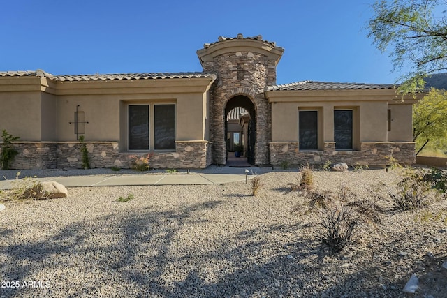 view of mediterranean / spanish home