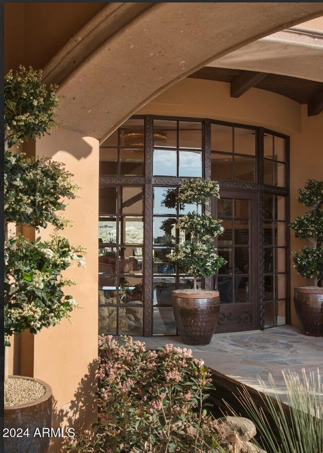 9808 E Honey Mesquite Dr, Scottsdale, AZ 85262 - doorway to property featuring stucco siding