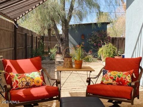 106 W Washington Ave, Gilbert, AZ 85233 - balcony with a patio area