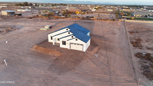 bird's eye view with a mountain view