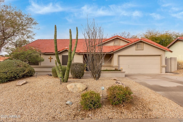 Listing photo 2 for 16420 N Scorpion Dr, Fountain Hills AZ 85268