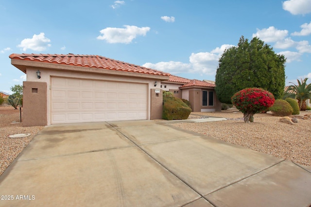 view of front facade with a garage