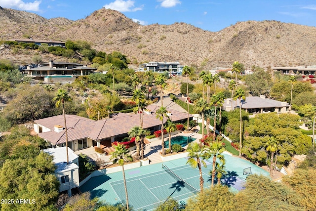 bird's eye view with a mountain view