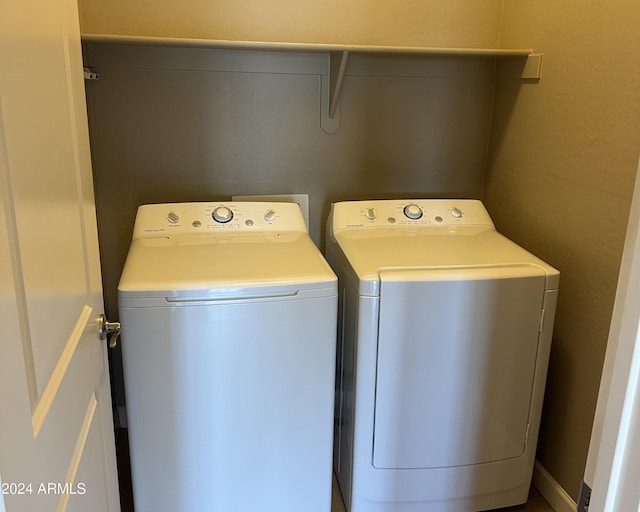 2150 W Alameda Rd Unit 2139, Phoenix, AZ 85085 - laundry area with washer and clothes dryer