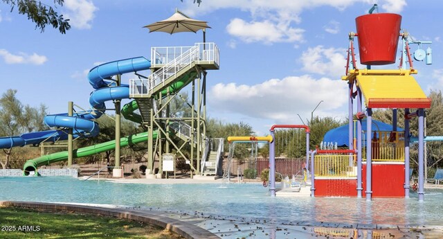 6706 W Sonoma Way, Florence, AZ 85132 - community play area with a water play area