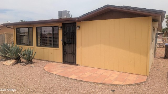 962 S Main Dr, Apache Junction, AZ 85120 - view of exterior entry with fence