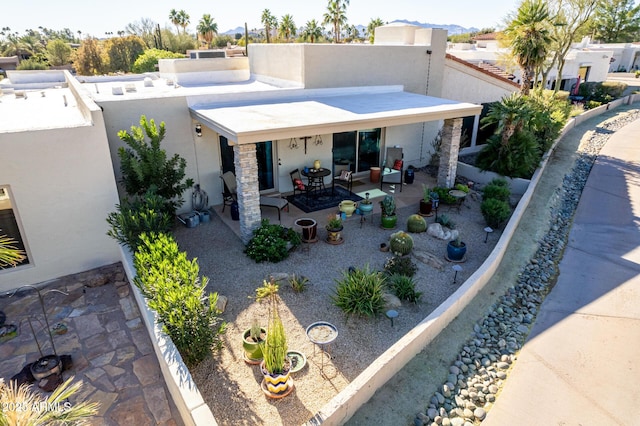 view of front facade with a patio