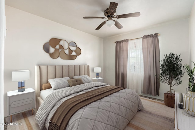 2002 W Whitton Ave, Phoenix, AZ 85015 - bedroom featuring a ceiling fan