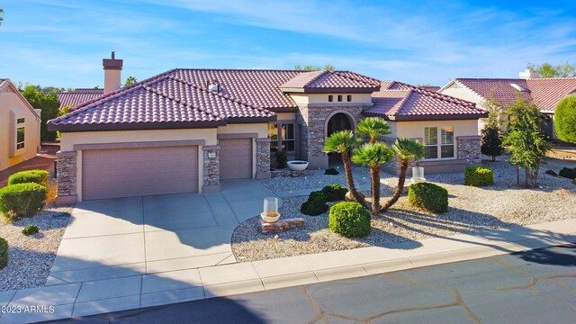 view of front facade featuring a garage