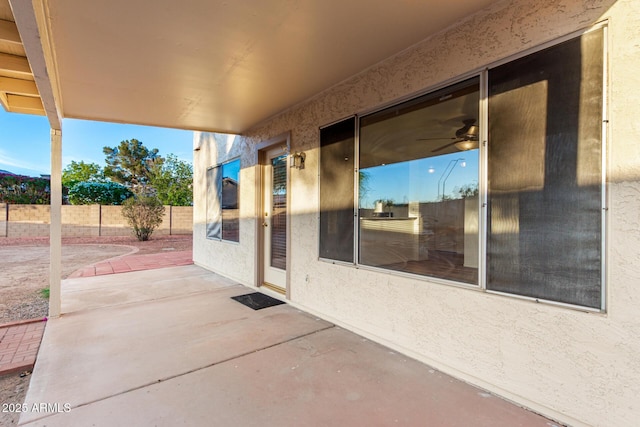 8450 S Stephanie Ln, Tempe, AZ 85284 - view of patio / terrace