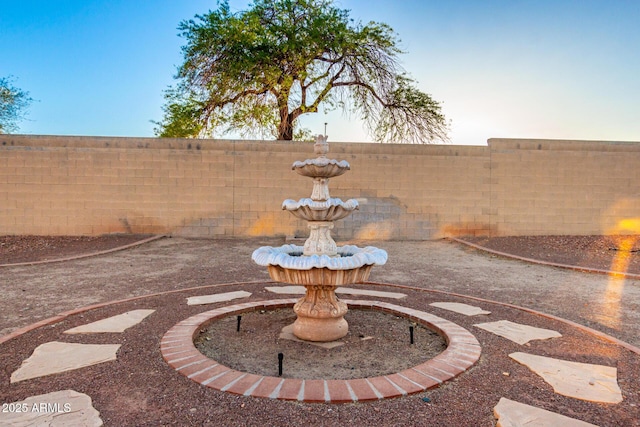 8450 S Stephanie Ln, Tempe, AZ 85284 - view of fenced backyard