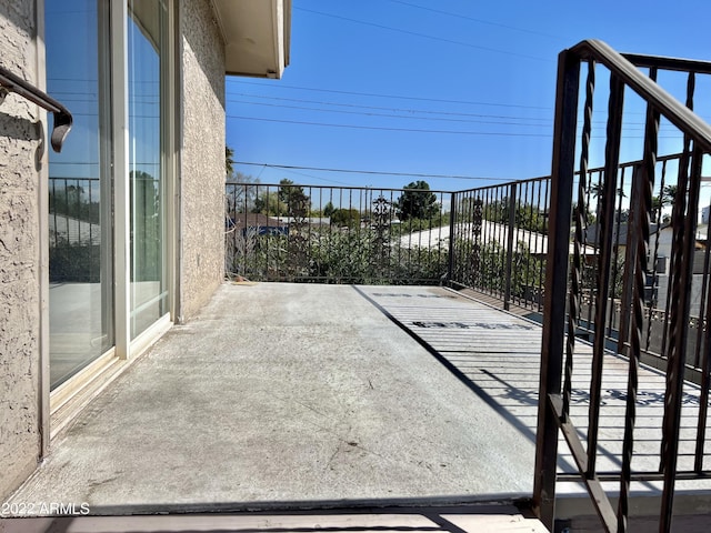 4213 N Westview Dr, Phoenix, AZ 85015 - view of patio with a balcony
