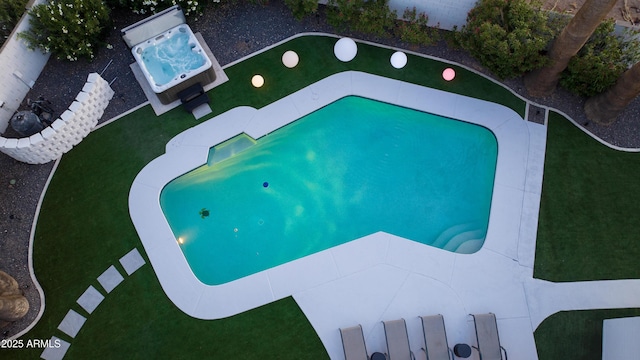 14012 N 57th Pl, Scottsdale, AZ 85254 - view of swimming pool