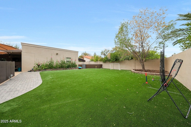 1444 E Myrna Ln, Tempe, AZ 85284 - view of yard with a patio area