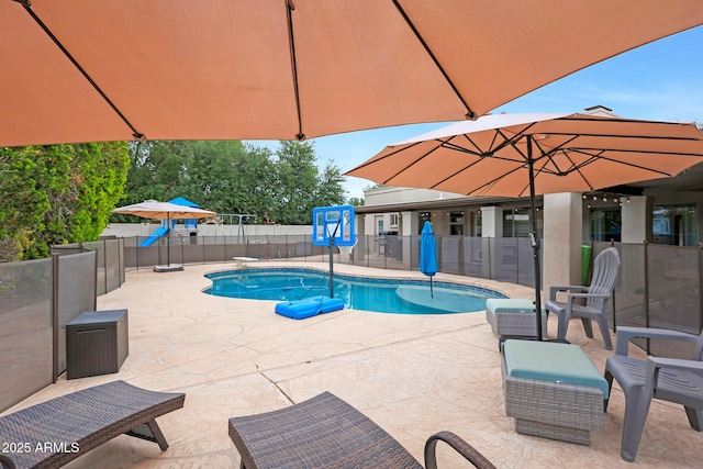 1444 E Myrna Ln, Tempe, AZ 85284 - view of pool with fence, a patio, and a diving board