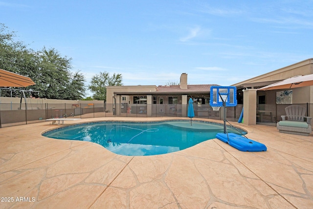 1444 E Myrna Ln, Tempe, AZ 85284 - view of pool featuring a patio and fence