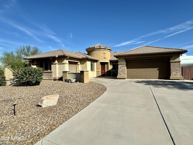 prairie-style home with a garage